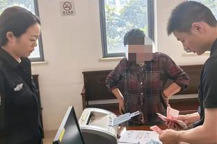 官方：赫拉芬贝赫退出本期荷兰U21名单，称希望专注于新俱乐部